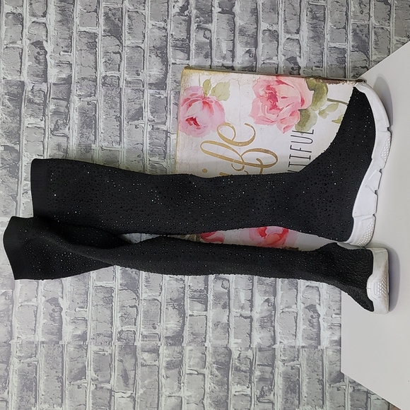 azalea wang queen bee flat sneaker boot